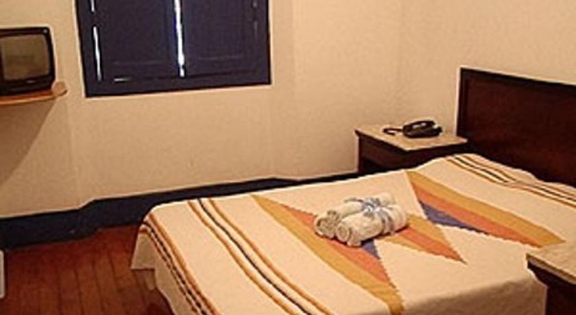 Hotel Colonial 孔戈尼亚斯 客房 照片